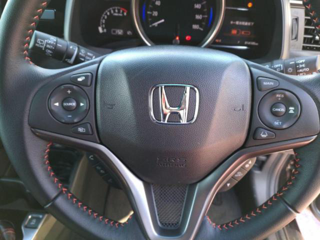 中古車 ホンダ フィット 1 5 Rs ホンダセンシング の中古車詳細 14 000km コン 千葉県 185 8万円 中古車情報 中古車検索なら 車選びドットコム 車選び Com