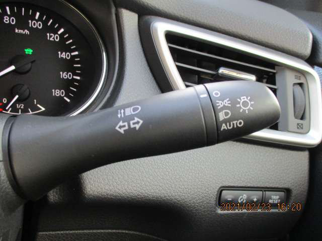 中古車 日産 エクストレイル 2 0 x ハイブリッド エマージェンシーブレーキパッケージ の中古車詳細 44 000km パールホワイト 福岡県 180万円 中古車情報 中古車検索なら 車選びドットコム 車選び Com