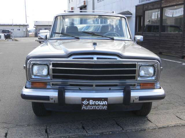 中古車 クライスラー ジープ グランドワゴニア 最終モデル ファイナルエディション の中古車詳細 134 000km ライトグレーメタリック 岩手県 249万円 中古車情報 中古車検索なら 車選びドットコム 車選び Com