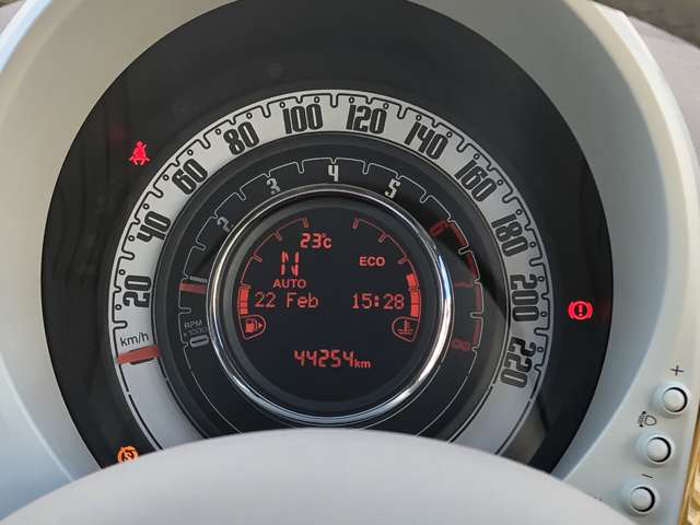 中古車 フィアット 500 1 2 ポップ の中古車詳細 44 000km イエロー 福岡県 138万円 中古車情報 中古車検索なら 車選びドットコム 車選び Com