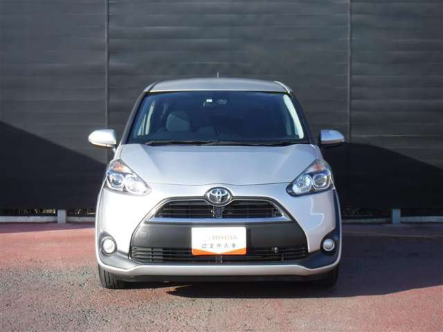 中古車 トヨタ シエンタ 1 5 X の中古車詳細 11 000km シルバーメタリック 埼玉県 129 8万円 中古車情報 中古車 検索なら 車選びドットコム 車選び Com