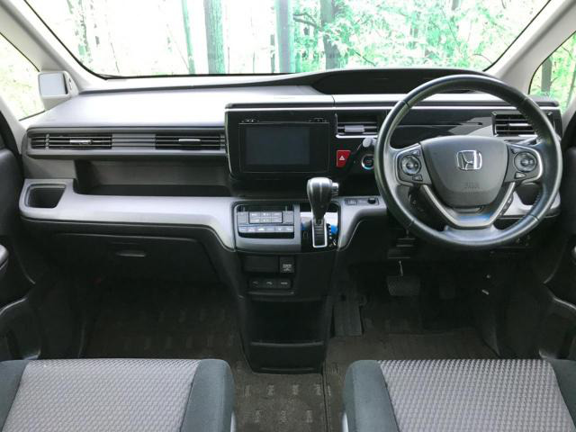 中古車 ホンダ ステップワゴン 1 5 スパーダ アドバンスパッケージ アルファ 特別仕様車 の中古車詳細 19 960km プレミアムスパークルブラックパール 大阪府 185 9万円 中古車情報 中古車検索なら 車選びドットコム 車選び Com