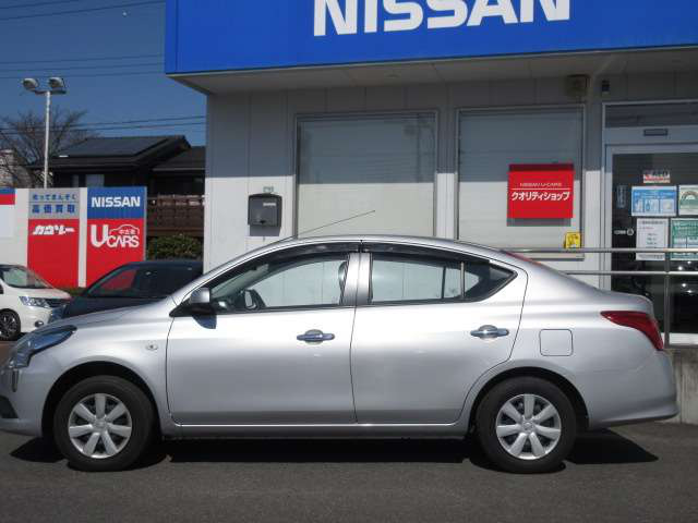 中古車 日産 ラティオ 1 2 G の中古車詳細 31 000km シルバー 東京都 39 9万円 中古車情報 中古車検索なら 車 選びドットコム 車選び Com