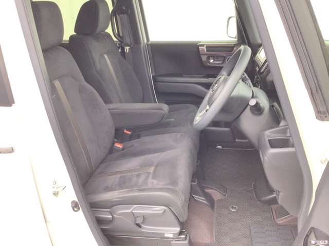 中古車 ホンダ N Boxカスタム G L ホンダセンシング の中古車詳細 10 000km ホワイトパール 大分県 149万円 中古車情報 中古車検索なら 車選びドットコム 車選び Com