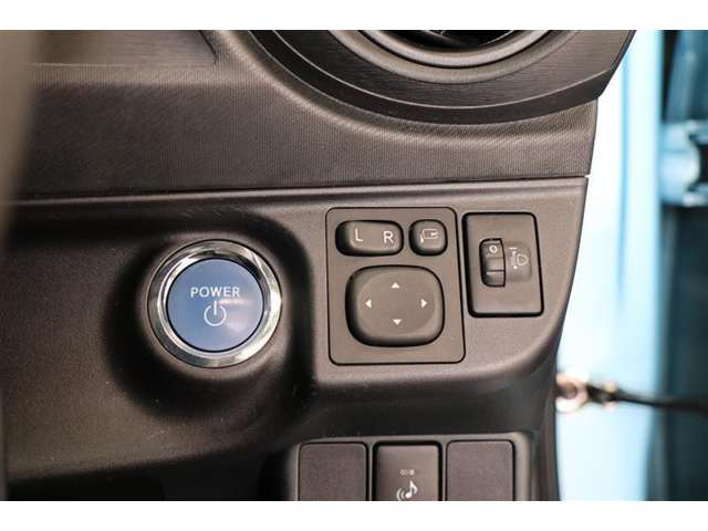 中古車 トヨタ アクア 1 5 S の中古車詳細 55 000km ライトブルーメタリック 栃木県 65万円 中古車情報 中古車検索なら 車選びドットコム 車選び Com