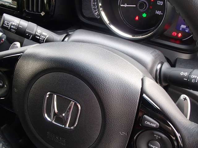 中古車 ホンダ N One プレミアム ツアラー の中古車詳細 13 000km グリーンパール 神奈川県 144 8万円 中古車情報 中古車検索なら 車選びドットコム 車選び Com