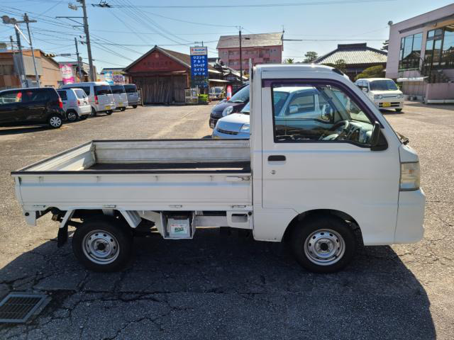 中古車 ダイハツ ハイゼットトラック 4wd農用spl デフロック の中古車詳細 900km 白 高知県 38万円 中古車情報 中古車検索なら 車選びドットコム 車選び Com