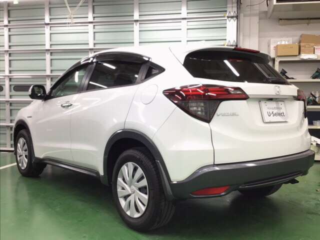 中古車 ホンダ ヴェゼル 1 5 ハイブリッド X ホンダセンシング の中古車詳細 000km ホワイトパール 長崎県 229 8万円 中古車情報 中古車検索なら 車選びドットコム 車選び Com