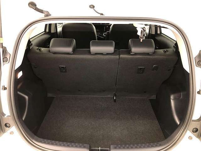 中古車 トヨタ アクア 1 5 クロスオーバー の中古車詳細 52 000km ホワイトパール 福井県 149 8万円 中古車情報 中古車検索なら 車選びドットコム 車選び Com