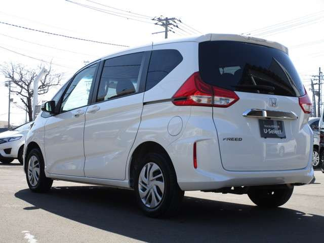 中古車 ホンダ フリード 1 5 G 4wd の中古車詳細 34 000km ホワイトパール 北海道 187万円 中古車情報 中古車 検索なら 車選びドットコム 車選び Com