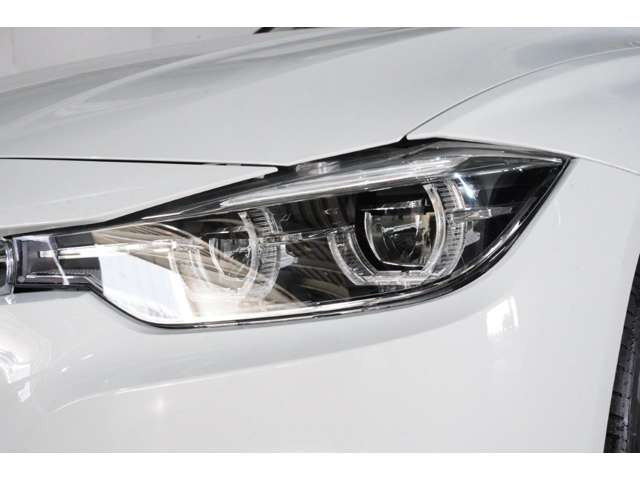 中古車 Bmw 3d Mスポーツ の中古車詳細 15 000km ホワイト 東京都 322万円 中古車情報 中古車検索なら 車 選びドットコム 車選び Com