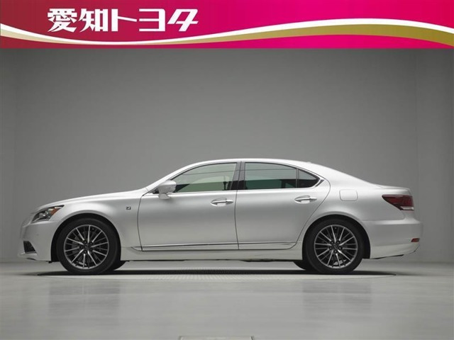中古車 レクサス Ls460 Fスポーツ の中古車詳細 54 000km シルバーメタリック 愛知県 359万円 中古車情報 中古車 検索なら 車選びドットコム 車選び Com
