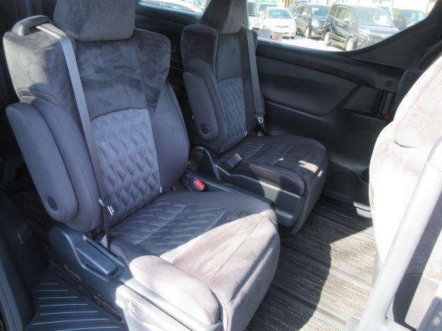 中古車 トヨタ ヴェルファイア 2 5 Z Aエディション の中古車詳細 25 000km ブラック 北海道 378万円 中古車情報 中古車検索なら 車選びドットコム 車選び Com