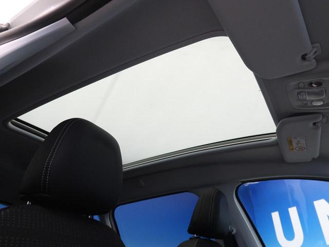 中古車 プジョー 08 アリュール の中古車詳細 14 470km パール ホワイト 大阪府 194 9万円 中古車情報 中古車検索なら 車選びドットコム 車選び Com