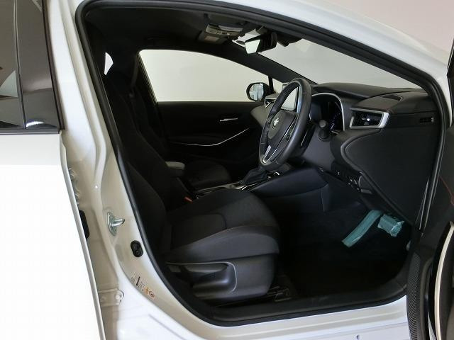 中古車 トヨタ カローラスポーツ 1 2 Gz の中古車詳細 35 000km パールメタリック 岐阜県 8万円 中古車情報 中古車 検索なら 車選びドットコム 車選び Com