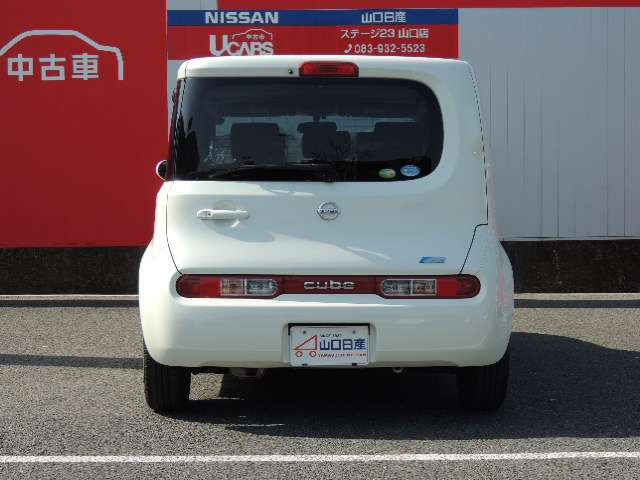中古車 日産 キューブ 1 5 15x Mセレクション の中古車詳細 61 000km パールホワイト 山口県 56万円 中古車情報 中古 車検索なら 車選びドットコム 車選び Com