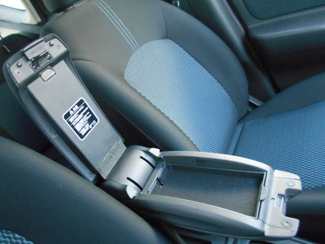 中古車 日産 ノート 1 2 X の中古車詳細 42 000km パールホワイト 茨城県 73万円 中古車情報 中古車検索なら 車 選びドットコム 車選び Com