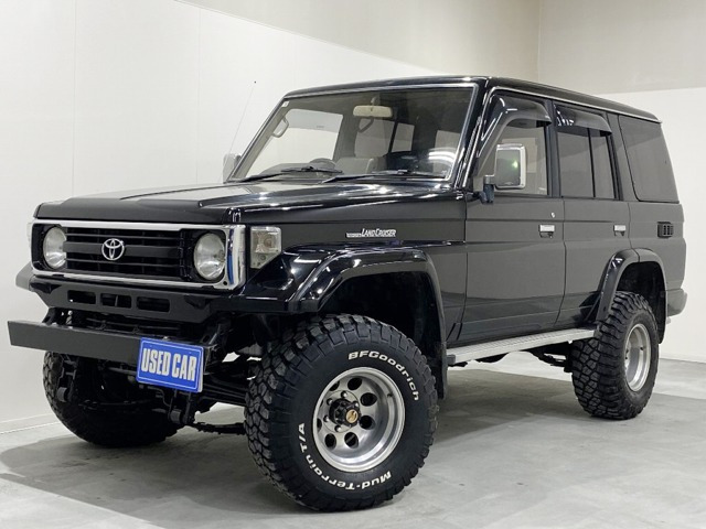 中古車情報 トヨタ ランドクルーザー70 4 2 Zx ディーゼル 4wd 修復歴無し の中古 車詳細 走行距離 26 0万km カラー ブラック 販売地域 北海道札幌市南区 中古車を探すなら Carme カーミー 中古車