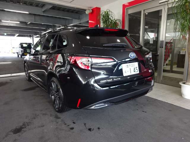 中古車 トヨタ カローラツーリング 1 8 ハイブリッド W B の中古車詳細 登録済未使用車 13km走行 ブラックメタリック 長崎県 269万円 中古車情報 中古車検索なら 車選びドットコム 車選び Com