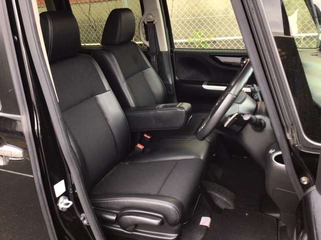 中古車 ホンダ N Boxカスタム G ターボ Lパッケージ の中古車詳細 28 000km ブラック 大分県 118 5万円 中古車情報 中古車検索なら 車選びドットコム 車選び Com