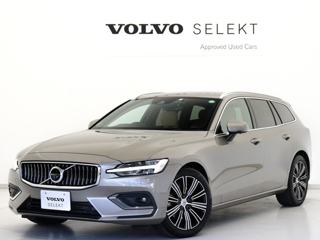 中古車 ボルボ V60 T5 インスクリプション の中古車詳細 19 000km ライトグレーメタリック 東京都 449万円 中古車情報 中古車検索なら 車選びドットコム 車選び Com