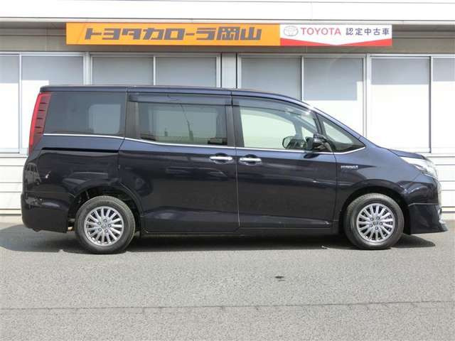 中古車 トヨタ エスクァイアハイブリッド 1 8 Xi の中古車詳細 134 000km パープル 岡山県 109万円 中古車情報 中古車検索なら 車選びドットコム 車選び Com