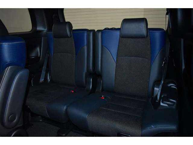 中古車 トヨタ ヴェルファイア Z A Gldアイズ の中古車詳細 41 000km ブラック 愛知県 325万円 中古車情報 中古車検索なら 車選びドットコム 車選び Com