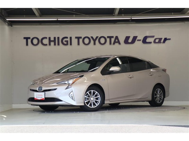 中古車 トヨタ プリウス 1 8 A プレミアム の中古車詳細 63 000km ベージュ 栃木県 145万円 中古車情報 中古車 検索なら 車選びドットコム 車選び Com