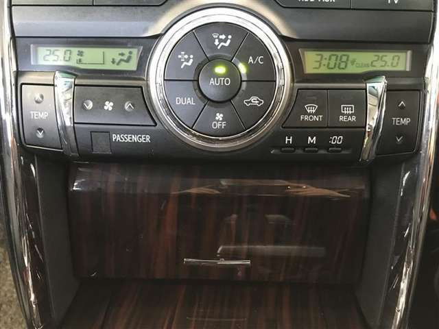 中古車 トヨタ マークx 2 5 250g リラックスセレクション ブラックリミテッド の中古車詳細 79 000km パールメタリック 愛知県 98万円 中古車情報 中古車検索なら 車選びドットコム 車選び Com