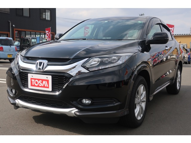 中古車 ホンダ ヴェゼル 1 5 ハイブリッド X 4wd の中古車詳細 84 000km ブラック 岩手県 135 9万円 中古車情報 中古車検索なら 車選びドットコム 車選び Com