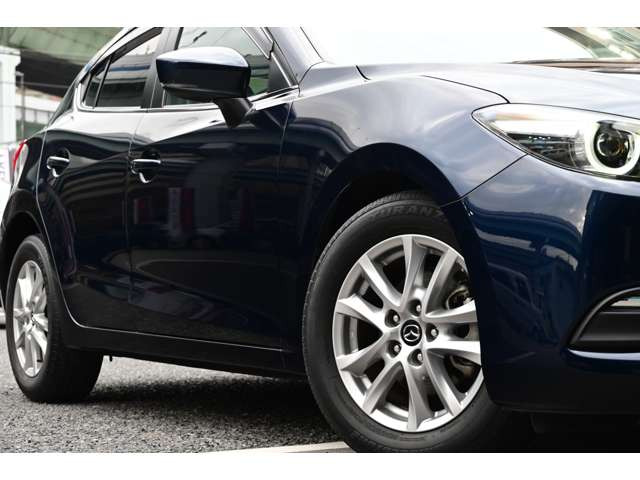 中古車 マツダ アクセラスポーツ 1 5 15s の中古車詳細 37 000km ダークブルー 兵庫県 139 8万円 中古車情報 中古車検索なら 車選びドットコム 車選び Com