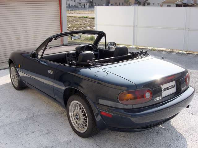 中古車 マツダ ロードスター 1 8 Sスペシャルタイプii の中古車詳細 153 000km ダークブルーメタリック 岡山県 価格応談 中古車情報 中古車検索なら 車選びドットコム 車選び Com