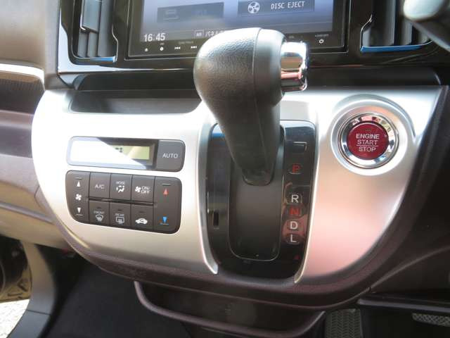 中古車 ホンダ N Wgnカスタム G Aパッケージ インターナビ フルセグ Bluetooth Etc Hid の中古車詳細 92 000km スマートブラック 千葉県 49万円 中古車情報 中古車検索なら 車選びドットコム 車選び Com