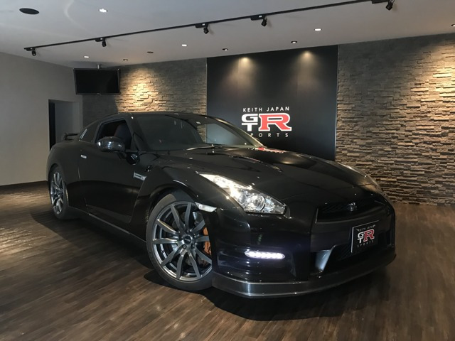中古車 日産 Gt R 3 8 ブラックエディション 4wd 12モデル 中期 禁煙 Nismoスポリセ の中古車詳細 27 000km メテオフレークブラックパール 埼玉県 779万円 中古車情報 中古車検索なら 車選びドットコム 車選び Com