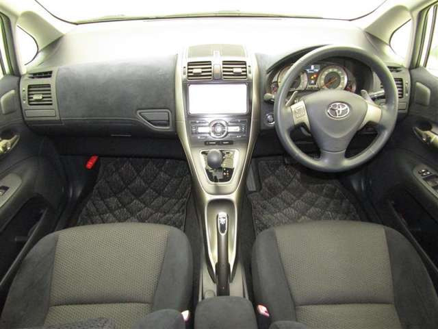 中古車 トヨタ ブレイド 3 5 マスター の中古車詳細 33 000km シルバーメタリック 静岡県 48 1万円 中古車情報 中古車検索なら 車選びドットコム 車選び Com