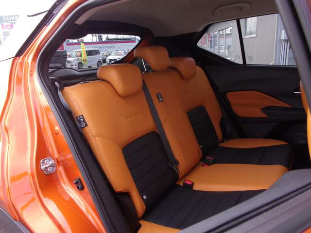 中古車 日産 キックス 1 2 X ツートーンインテリアエディション E Power の中古車詳細 2 000km オレンジ 静岡県 245 3万円 中古車情報 中古車検索なら 車選びドットコム 車選び Com