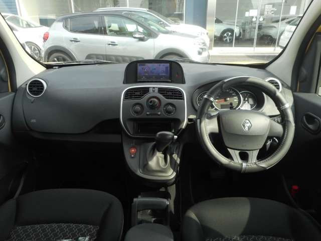 中古車 ルノー カングー アクティフ の中古車詳細 32 000km イエロー 宮城県 169万円 中古車情報 中古車検索なら 車選びドットコム 車選び Com