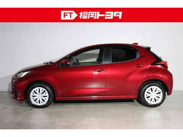 中古車 トヨタ ヤリス 1 5 Z の中古車詳細 7 000km レッドメタリック 福岡県 179万円 中古車情報 中古車検索なら 車 選びドットコム 車選び Com