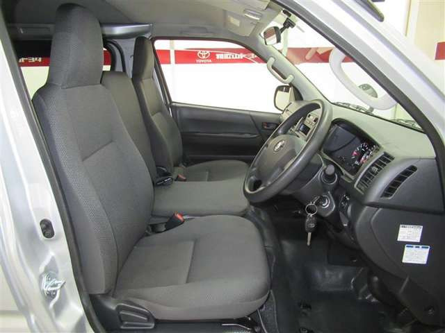 中古車 トヨタ レジアスエース 2 8 Dx ロング Glパッケージ ディーゼル の中古車詳細 24 000km シルバーメタリックメタリック 和歌山県 279 4万円 中古車情報 中古車検索なら 車選びドットコム 車選び Com 中古車 トヨタ レジアスエース 2 8 Dx ロング Glパッケージ ディーゼル の中古車詳細 24 000km シルバーメタリックメタリック 和歌山県 279 4万円 中古車情報 中古車検索なら 車選びドットコム 車選び Com