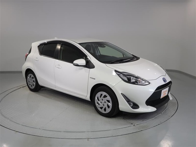 中古車 トヨタ アクア 1 5 G の中古車詳細 34 000km パールメタリック 千葉県 152万円 中古車情報 中古 車検索なら 車選びドットコム 車選び Com