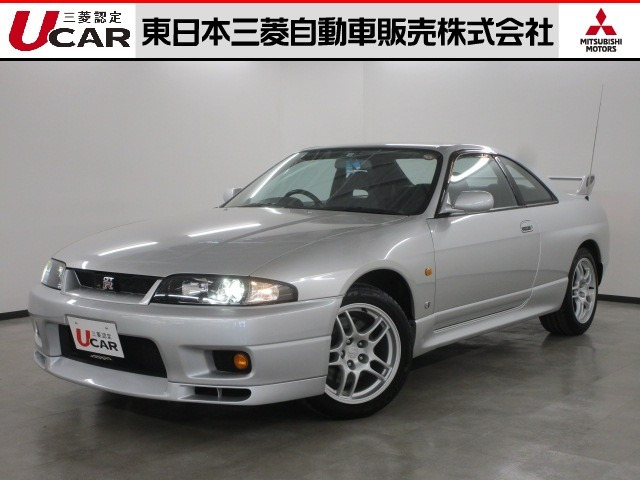 中古車 日産 スカイライン 2ドア2 6gt R 4wd の中古車詳細 52 000km プラチナシルバーメタリック 神奈川県 690万円 中古車情報 中古車検索なら 車選びドットコム 車選び Com