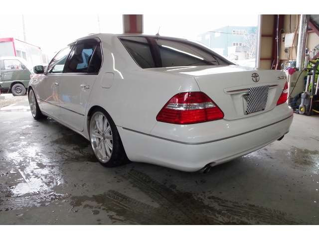 中古車 トヨタ セルシオ 4 3 Er仕様 最終型 車高調 サンルーフ 黒革シート の中古車詳細 134 000km パールホワイト 北海道 65万円 中古車情報 中古車検索なら 車選びドットコム 車選び Com