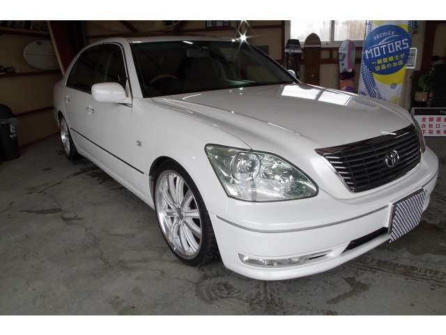 中古車 トヨタ セルシオ 4 3 Er仕様 最終型 車高調 サンルーフ 黒革シート の中古車詳細 134 000km パールホワイト 北海道 65万円 中古車情報 中古車検索なら 車選びドットコム 車選び Com