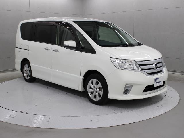 中古車 日産 セレナ 2 0 ハイウェイスター Vセレクション の中古車詳細 66 000km パールメタリック 兵庫県 105 8万円 中古車情報 中古車検索なら 車選びドットコム 車選び Com