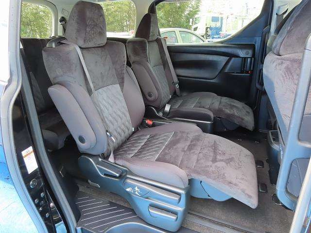 中古車 トヨタ ヴェルファイア 2 5 Z の中古車詳細 35 000km ブラック 兵庫県 323 8万円 中古車情報 中古車検索なら 車選びドットコム 車選び Com