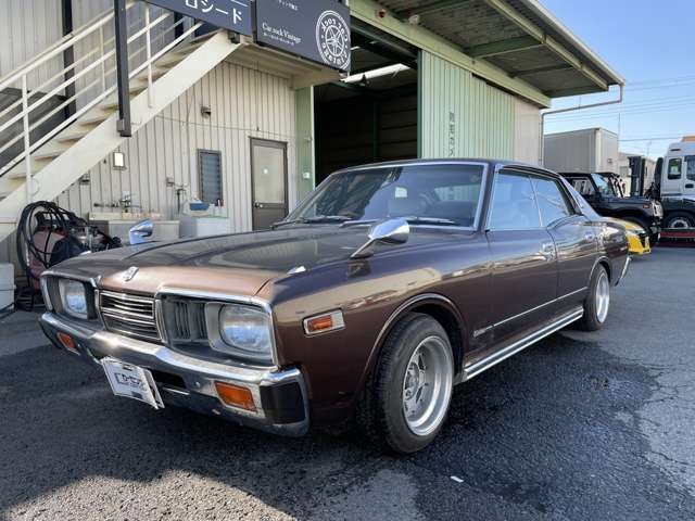 中古車 日産 セドリック 330ハードトップ Sgle の中古車詳細 66 000km マルーン 和歌山県 330万円 中古車情報 中古車 検索なら 車選びドットコム 車選び Com