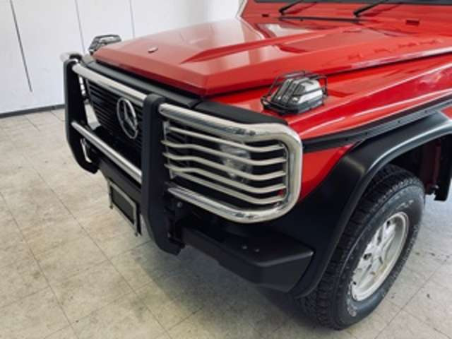 中古車 メルセデス ベンツ ゲレンデヴァーゲン 230ge 4wd の中古車詳細 119 000km レッド 福井県 525万円 中古車 情報 中古車検索なら 車選びドットコム 車選び Com
