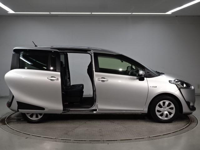 中古車 トヨタ シエンタ ハイブリッド 1 5 G の中古車詳細 55 000km シルバーメタリック 神奈川県 128万円 中古車 情報 中古車検索なら 車選びドットコム 車選び Com