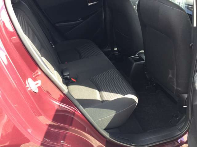 中古車 マツダ デミオ 1 5 15s の中古車詳細 18 000km レッド 福岡県 128 7万円 中古車情報 中古車検索なら 車選びドットコム 車選び Com