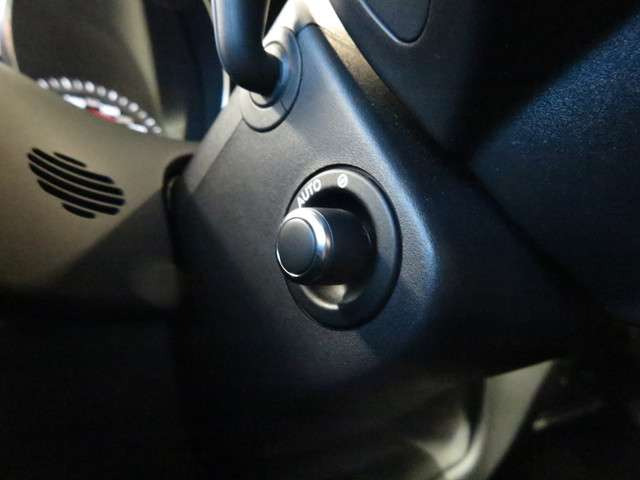 中古車 ジャガー Fタイプクーペ S の中古車詳細 8 000km グレーメタリック 千葉県 768万円 中古車情報 中古車検索なら 車 選びドットコム 車選び Com